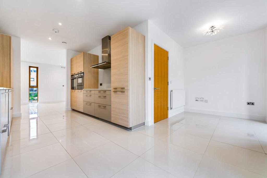 Francis Street, Cardiff Pointe, Cardiff 4 bed terraced house £500,000