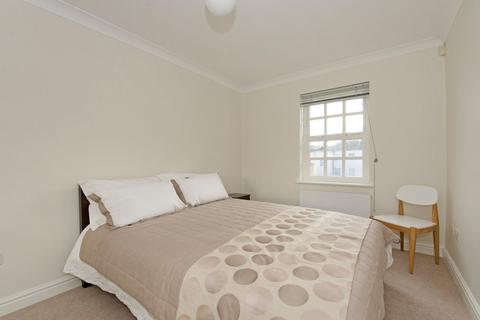 2 bedroom flat for sale, Albany Mews, Barnsbury, Islington, London