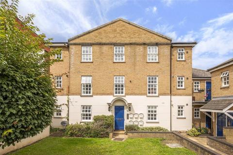 2 bedroom flat for sale, Albany Mews, Barnsbury, Islington, London