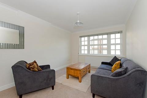 2 bedroom flat for sale, Albany Mews, Barnsbury, Islington, London