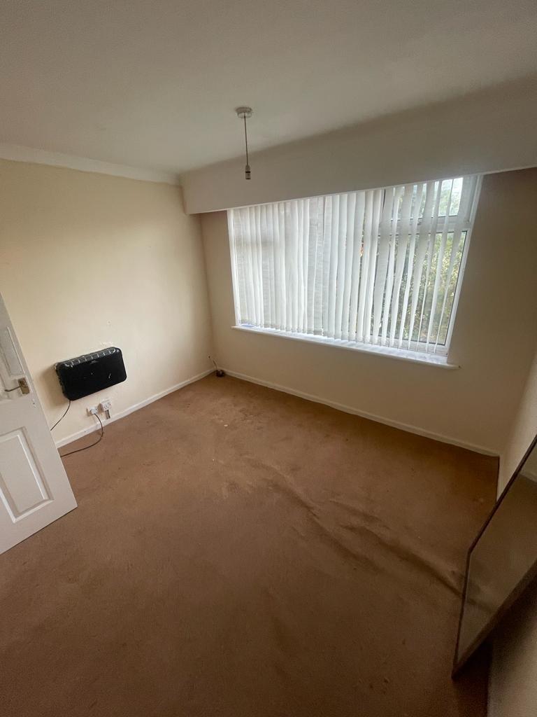 Apartment in Bury, Greater Manchester - View 4