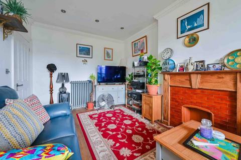 4 bedroom maisonette for sale, Parkhurst Road, Tufnell Park, London, N7