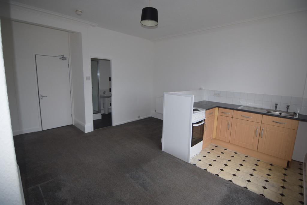 Lounge   kitchen