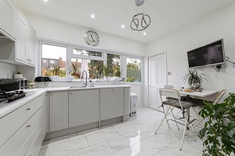 52 Liverpool Road, London, E10 6DN