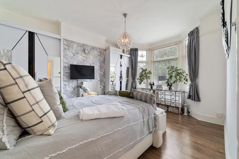 52 Liverpool Road, London, E10 6DN