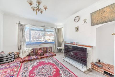Kenton Lane, Kenton, Harrow, HA3