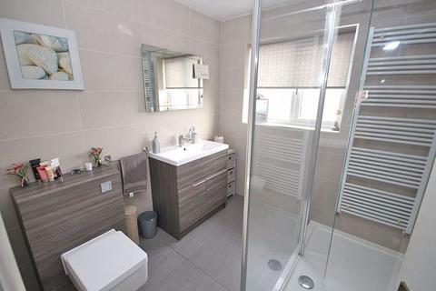 6 Lindrick Walk, Waltham, Grimsby, DN37 0UN