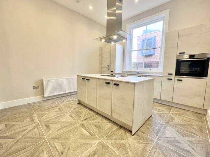 Welholme Avenue, Grimsby DN32 3 bed semidetached house to rent £