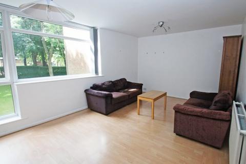 2 bedroom flat to rent, Moorbank Court, 31 Shire Oak Road, Headingley, Leeds, LS6