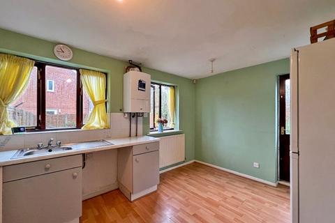 2 bedroom semi-detached house for sale - Burncross Way, Wolverhampton