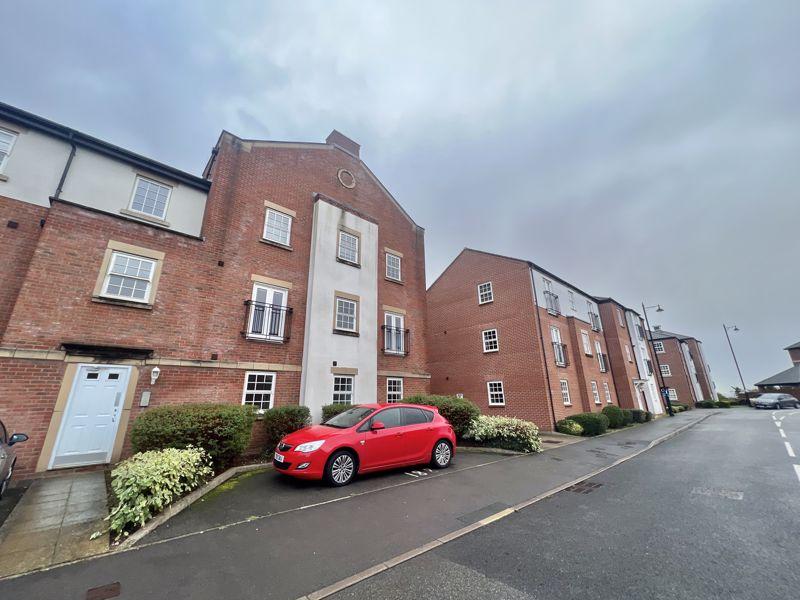 Horseshoe Crescent, Great Barr, Birmingham B43 7BQ 2 bed apartment for