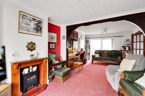16 Gedding Road, Leicester, LE5 5DT
