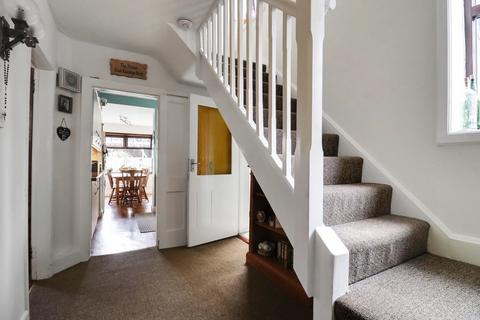 16 Gedding Road, Leicester, LE5 5DT