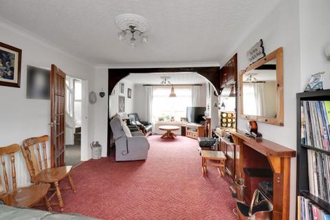 16 Gedding Road, Leicester, LE5 5DT