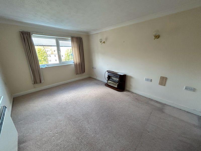 Conway Road, Colwyn Bay 2 bed retirement property for sale £55,000