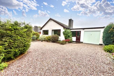 2 bedroom detached bungalow for sale - Rosehill Road, Market Drayton