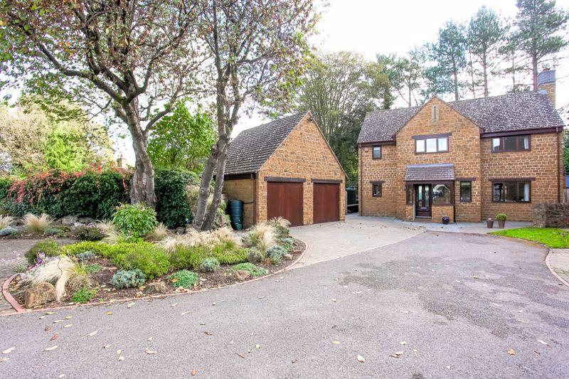 Cromwell Court, Edgehill 4 bed detached house for sale £625,000