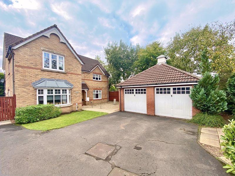 Wallacetown Avenue, Southcraigs, Kilmarnock 4 bed detached villa for