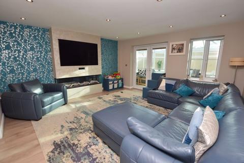 152 Ashton Road, Golborne, Warrington, WA3 3UY