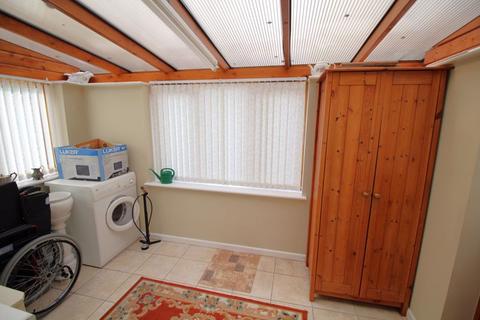 2 bedroom bungalow for sale - Whitefriars, Oswestry