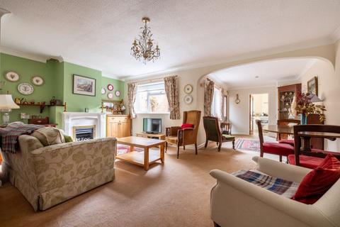 5 North Grove, Wells, BA5 2TD