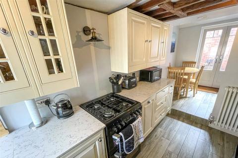 2 bedroom house for sale, London Road, Odiham RG29