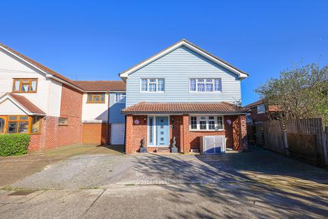 5 bedroom semi-detached house for sale, Lylt Road, Canvey Island, SS8