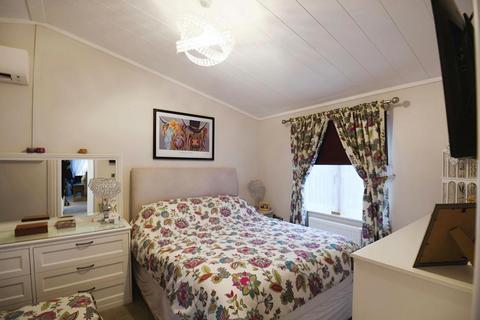 2 bedroom park home for sale, St Andrews, Kirkgate, Tydd St Giles, Wisbech, Cambridgeshire, PE13 5NZ
