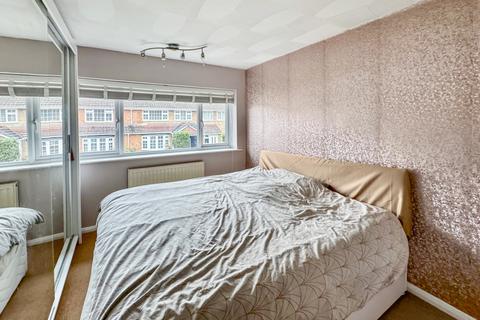 62 Challenge Close, Gravesend, DA12 4RT