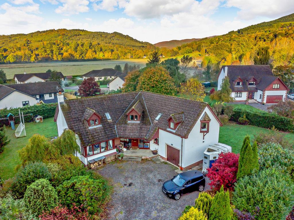 Beechwood, Strathpeffer, RossShire 4 bed detached house for sale £
