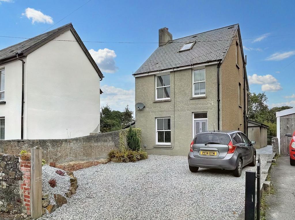Exeter Road, Okehampton 3 bed detached house for sale £425,000