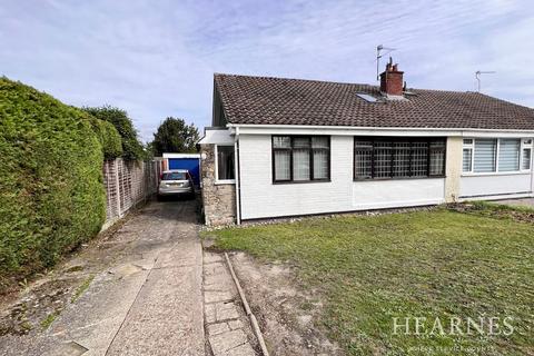2 bedroom semi-detached bungalow for sale, Heatherdown Road, West Moors, Ferndown, BH22