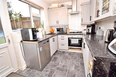 3 bedroom house for sale, Coniston Close, Rugby CV21