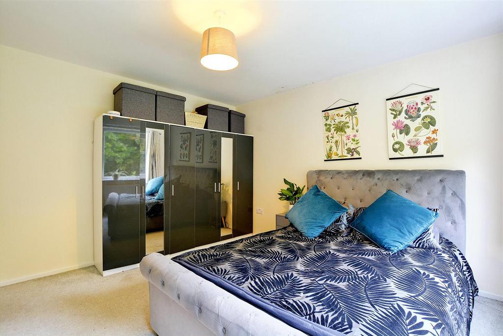 Bedroom 1 2.jpeg