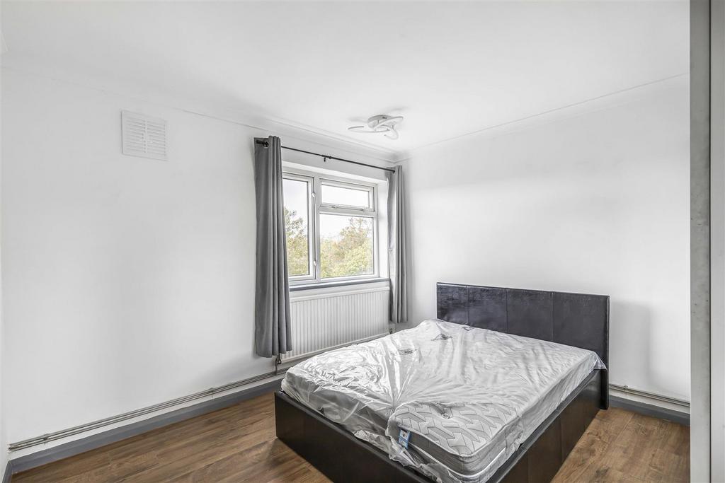 66 Chertsey Court-1.JPG