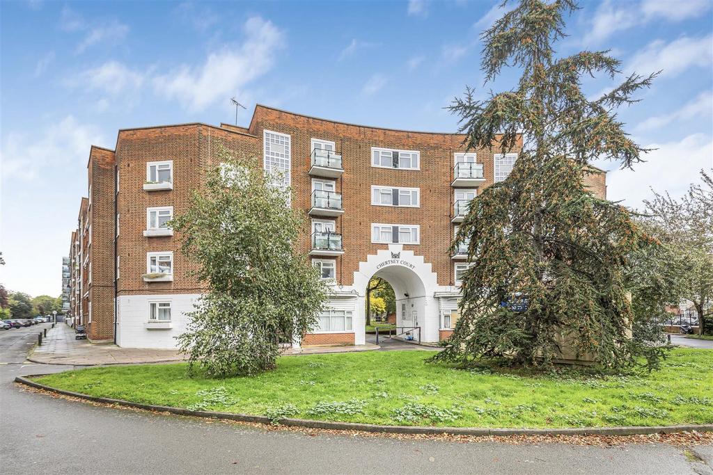 66 Chertsey Court-15.JPG