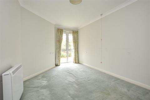 2 bedroom apartment for sale, St Edmunds Court, Roundhay, Leeds