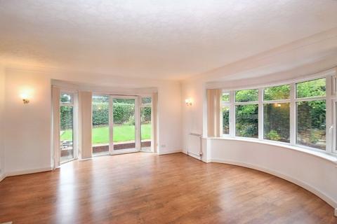 2 Beechfield, Wakefield, WF2 6AW