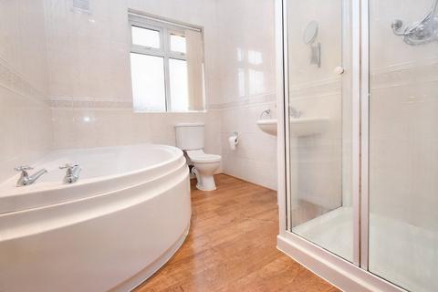 2 Beechfield, Wakefield, WF2 6AW