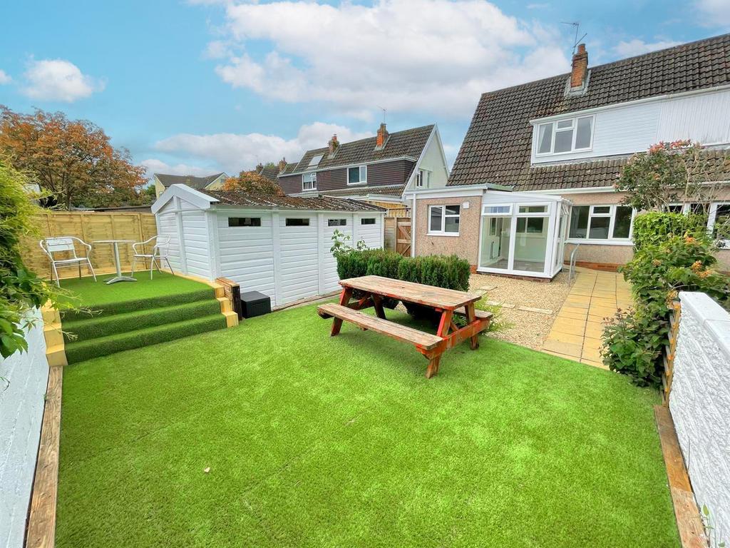 Road, Swansea 3 bed semidetached house for sale £330,000