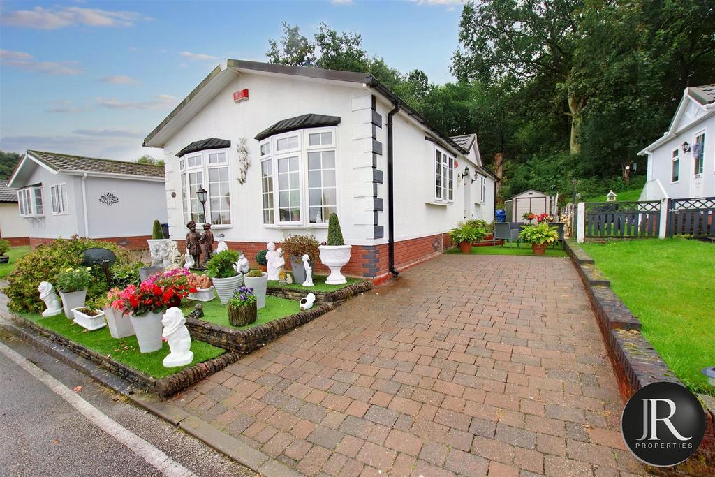 Rugeley Road, Rugeley WS15 3 bed mobile home £235,000