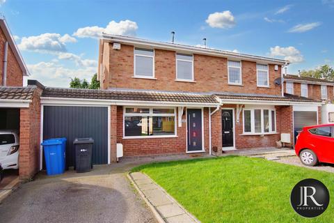 3 bedroom semi-detached house for sale - Eagle Close, Walsall WS6