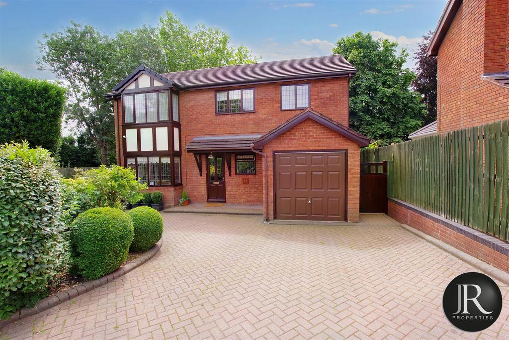Peakes Road, Rugeley WS15 4 bed detached house £495,000