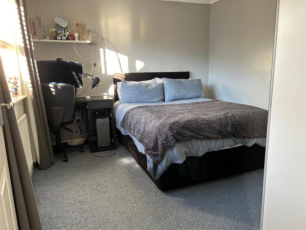 BEDROOM1 ROWAN.png