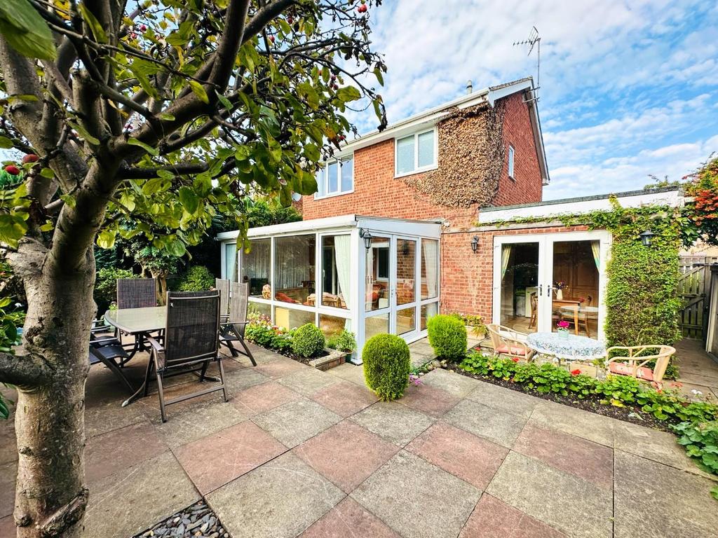 Eversley Court, Sherburn In Elmet, Leeds 3 bed detached house for sale