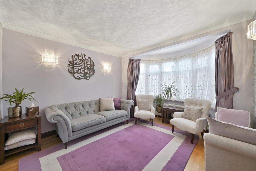 Danemead Grove, Northolt 4 bed semidetached house £665,000