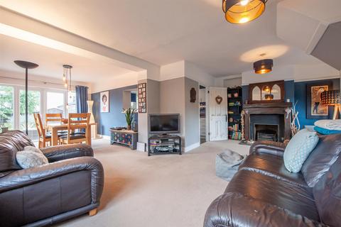 3 bedroom end of terrace house for sale, Old Church Road, Burham