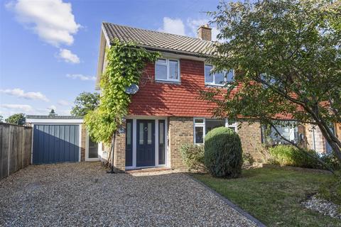 13 Lyfield, Oxshott, Leatherhead, KT22 0SH