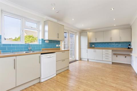 13 Lyfield, Oxshott, Leatherhead, KT22 0SH