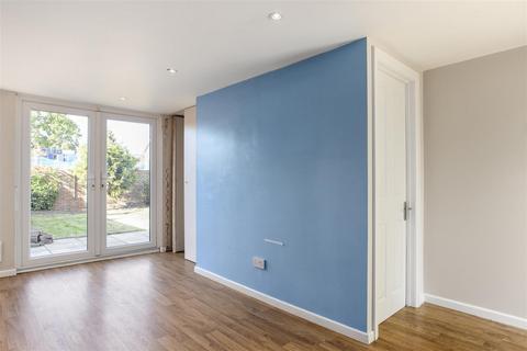 13 Lyfield, Oxshott, Leatherhead, KT22 0SH